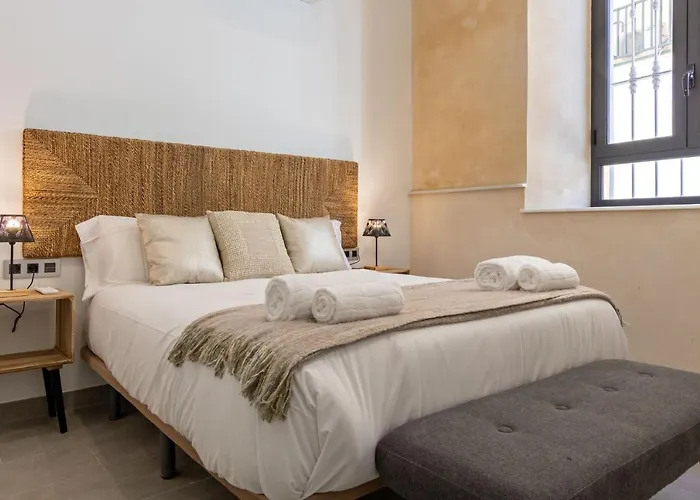 Nine O Clock San Agustin Suites